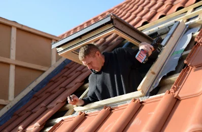 Pose de fenêtres de toit Velux aux Peintures
